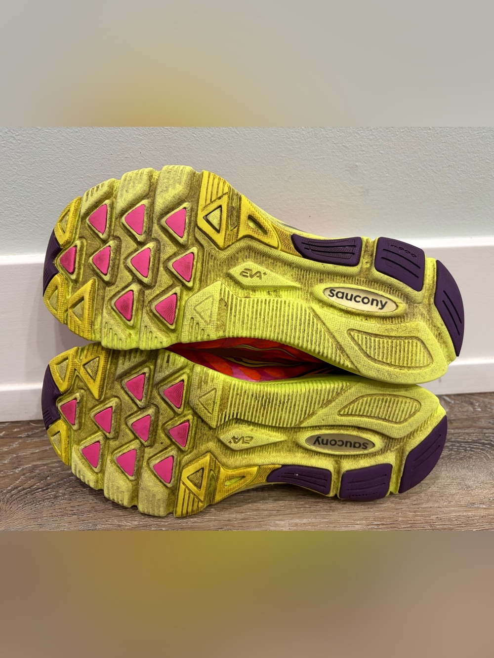 Saucony Women's Athletic Shoe - Pink, Orange & Neon Yellow, Women’s 7.5 - Picture 5 of 6
